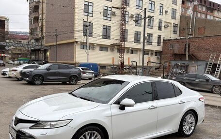 Toyota Camry, 2019 год, 2 900 000 рублей, 2 фотография