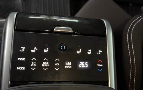 Toyota Camry, 2019 год, 2 900 000 рублей, 11 фотография