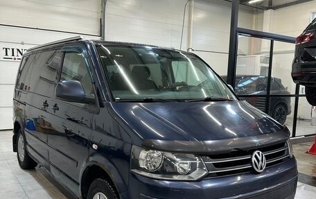 Volkswagen Multivan T5, 2011 год, 1 200 000 рублей, 1 фотография