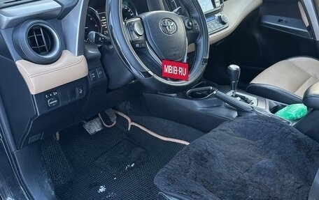 Toyota RAV4, 2015 год, 2 469 000 рублей, 5 фотография