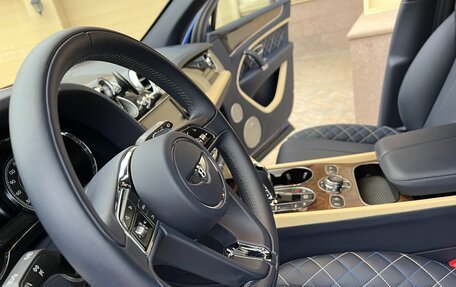 Bentley Bentayga I, 2017 год, 16 990 000 рублей, 8 фотография