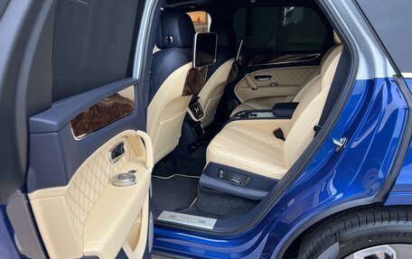 Bentley Bentayga I, 2017 год, 16 990 000 рублей, 19 фотография