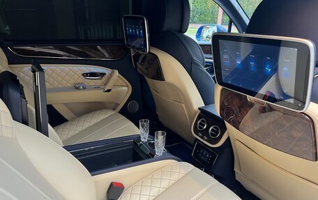 Bentley Bentayga I, 2017 год, 16 990 000 рублей, 21 фотография