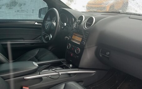 Mercedes-Benz M-Класс, 2010 год, 1 690 000 рублей, 3 фотография