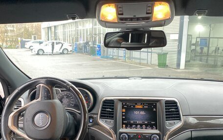 Jeep Grand Cherokee, 2014 год, 2 200 000 рублей, 23 фотография