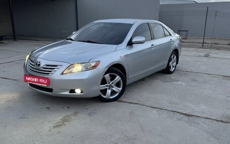 Toyota Camry, 2006 год, 830 000 рублей, 2 фотография