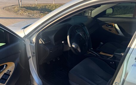 Toyota Camry, 2006 год, 830 000 рублей, 13 фотография