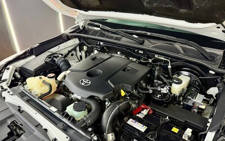 Toyota Hilux VIII, 2023 год, 6 500 000 рублей, 14 фотография