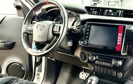 Toyota Hilux VIII, 2023 год, 6 500 000 рублей, 22 фотография