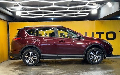 Toyota RAV4, 2018 год, 2 449 000 рублей, 4 фотография