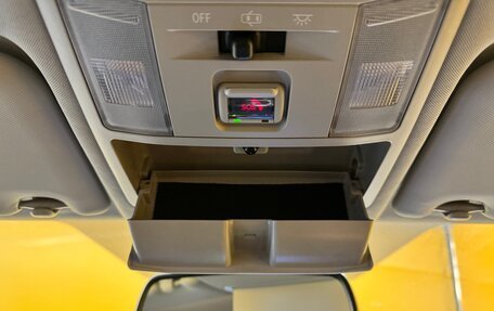 Toyota RAV4, 2018 год, 2 449 000 рублей, 15 фотография