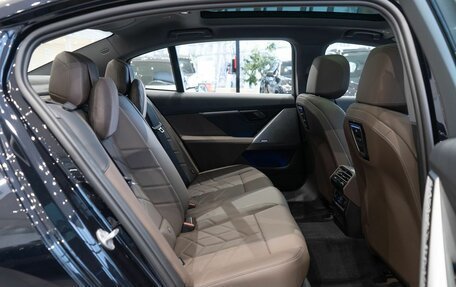 BMW 5 серия, 2025 год, 8 450 000 рублей, 13 фотография