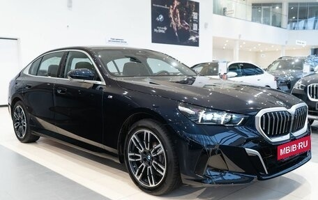 BMW 5 серия, 2025 год, 8 450 000 рублей, 3 фотография