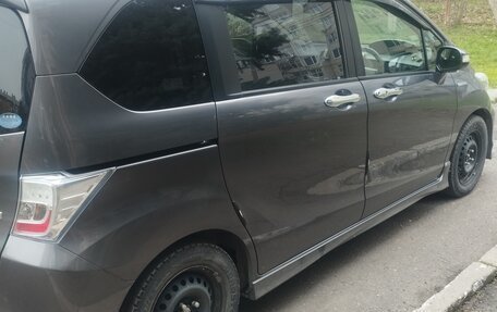 Honda Freed I, 2012 год, 1 155 000 рублей, 1 фотография