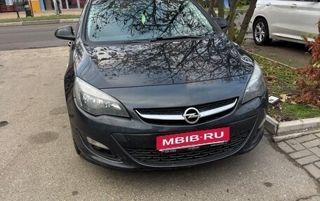 Opel Astra J, 2014 год, 825 000 рублей, 1 фотография