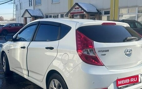 Hyundai Solaris II рестайлинг, 2015 год, 950 000 рублей, 3 фотография