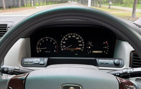 Toyota Crown Majesta, 2004 год, 2 450 000 рублей, 20 фотография