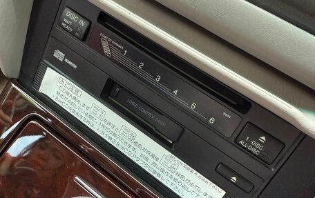 Toyota Crown Majesta, 2004 год, 2 450 000 рублей, 24 фотография