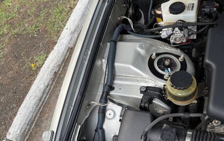 Toyota Crown Majesta, 2004 год, 2 450 000 рублей, 34 фотография