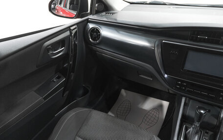 Toyota Auris II, 2015 год, 1 299 000 рублей, 16 фотография