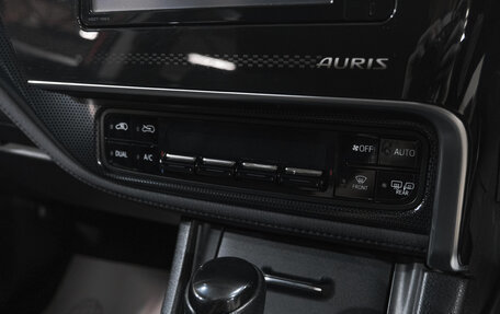 Toyota Auris II, 2015 год, 1 299 000 рублей, 21 фотография