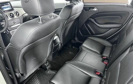 Mercedes-Benz B-Класс, 2015 год, 1 220 000 рублей, 10 фотография