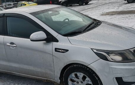 KIA Rio III рестайлинг, 2014 год, 800 000 рублей, 2 фотография