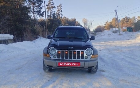 Jeep Liberty (North America) I, 2005 год, 650 000 рублей, 2 фотография