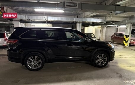 Toyota Highlander III, 2014 год, 2 950 000 рублей, 8 фотография