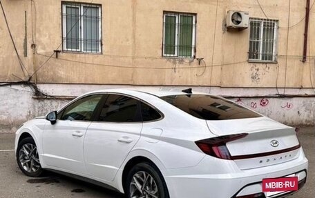 Hyundai Sonata VIII, 2021 год, 1 750 000 рублей, 2 фотография