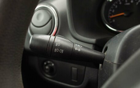 Renault Logan II, 2015 год, 815 000 рублей, 23 фотография