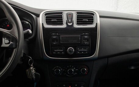 Renault Logan II, 2015 год, 815 000 рублей, 26 фотография