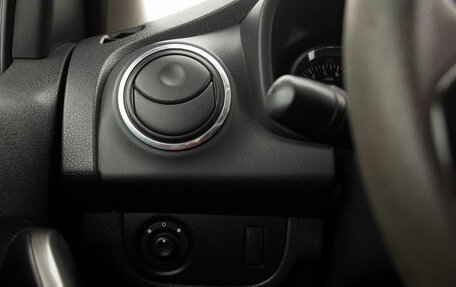 Renault Logan II, 2015 год, 815 000 рублей, 34 фотография