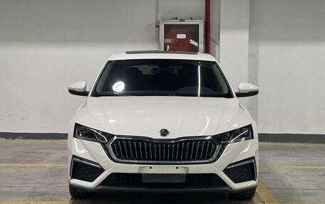 Skoda Octavia IV, 2022 год, 1 851 000 рублей, 2 фотография