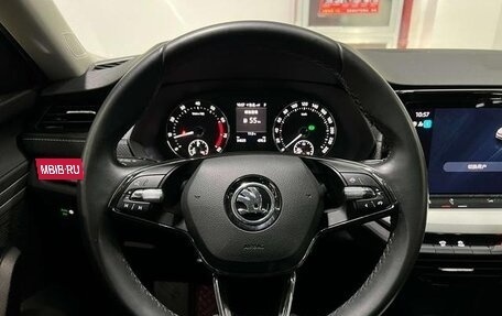 Skoda Octavia IV, 2022 год, 1 851 000 рублей, 13 фотография