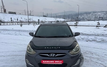 Hyundai Solaris II рестайлинг, 2012 год, 780 000 рублей, 2 фотография