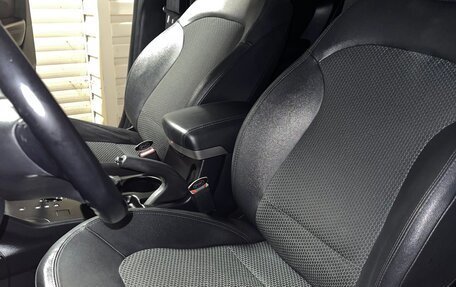 Hyundai ix35 I рестайлинг, 2013 год, 1 600 000 рублей, 23 фотография