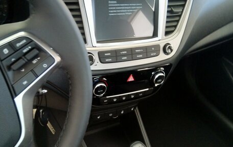 Hyundai Solaris II рестайлинг, 2019 год, 1 700 000 рублей, 10 фотография