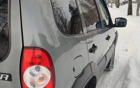 Chevrolet Niva I рестайлинг, 2016 год, 820 000 рублей, 5 фотография