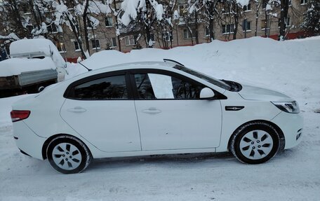 KIA Rio III рестайлинг, 2015 год, 425 000 рублей, 3 фотография