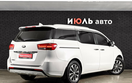 KIA Carnival III, 2016 год, 2 400 000 рублей, 4 фотография