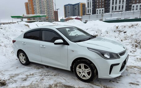 KIA Rio IV, 2017 год, 1 320 000 рублей, 3 фотография