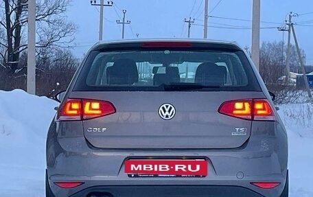 Volkswagen Golf VII, 2013 год, 900 000 рублей, 1 фотография