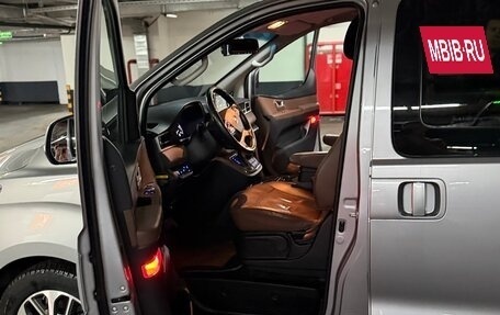 Hyundai Grand Starex Grand Starex I рестайлинг 2, 2020 год, 4 300 000 рублей, 10 фотография