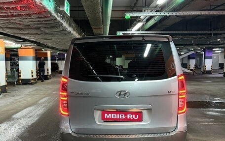 Hyundai Grand Starex Grand Starex I рестайлинг 2, 2020 год, 4 300 000 рублей, 3 фотография