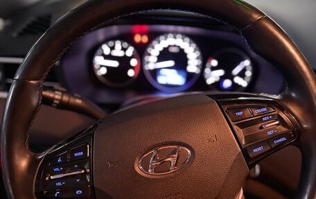 Hyundai Grand Starex Grand Starex I рестайлинг 2, 2020 год, 4 300 000 рублей, 13 фотография