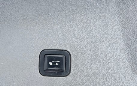 Cadillac SRX II рестайлинг, 2011 год, 980 000 рублей, 16 фотография