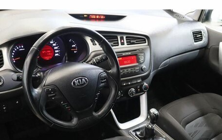 KIA cee'd III, 2015 год, 1 040 000 рублей, 6 фотография