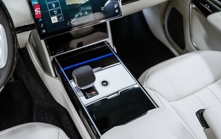 Land Rover Range Rover IV рестайлинг, 2025 год, 23 900 000 рублей, 15 фотография