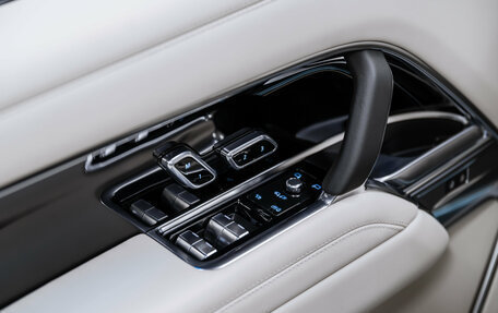 Land Rover Range Rover IV рестайлинг, 2025 год, 23 900 000 рублей, 28 фотография